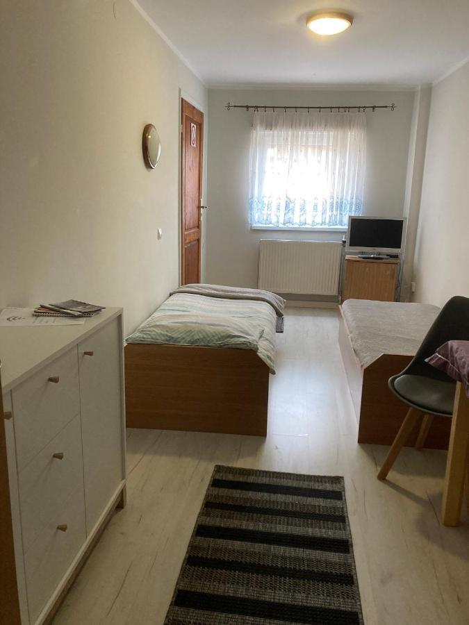 Pokoje Przy Warszawskiej Połczyn-Zdrój Buitenkant foto