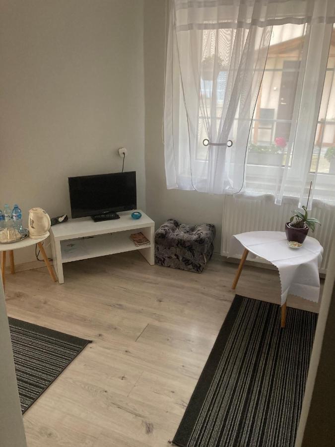 Pokoje Przy Warszawskiej Połczyn-Zdrój Buitenkant foto